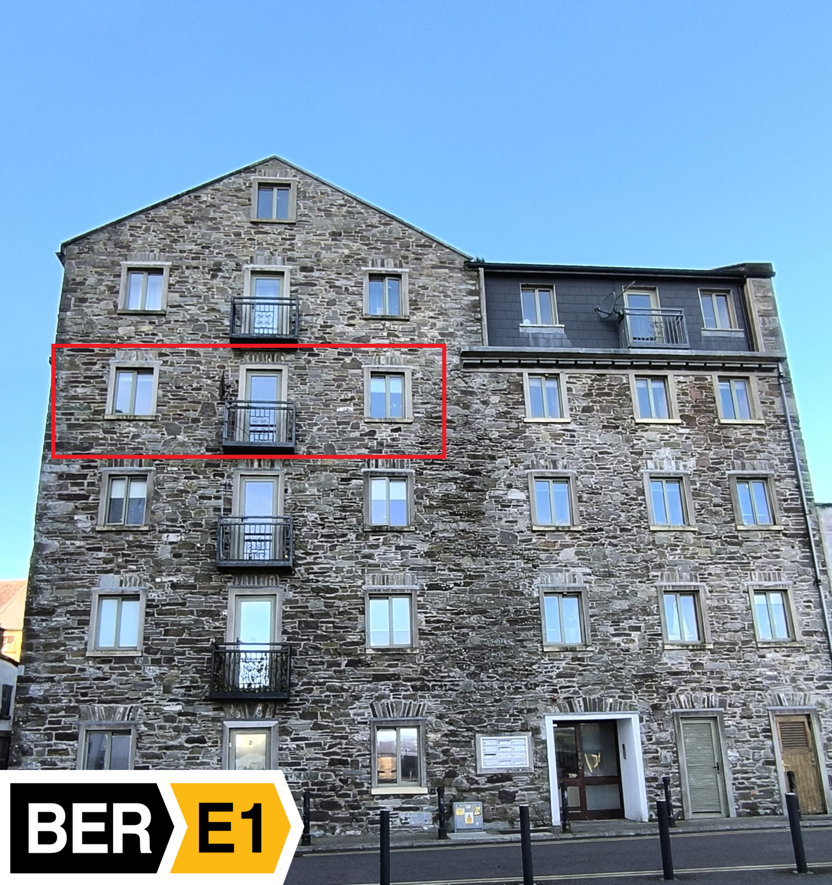 8 Brown Court, Youghal.